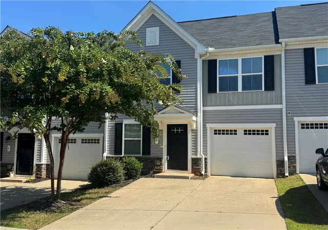 1st image of 4 Englefield Dr, Fountain Inn, SC 29644 | MLS# 20305356