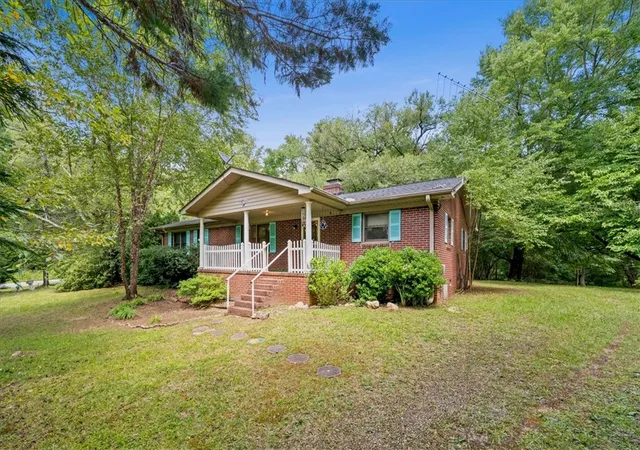 1st image of 825 Chattooga Ridge Rd, Mountain  Rest, SC 29664 | MLS# 20305251