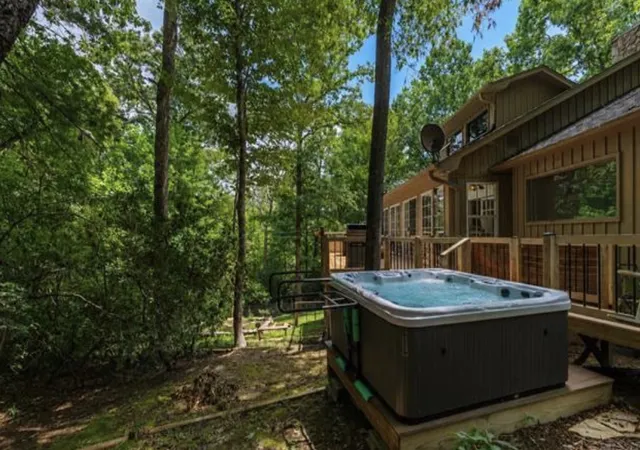 Photo 3 of Single family home for sale at 300 Whispering Falls Dr, Pickens, SC 29671 | MLS# 20305157 | Listing updated on 2026-09-18