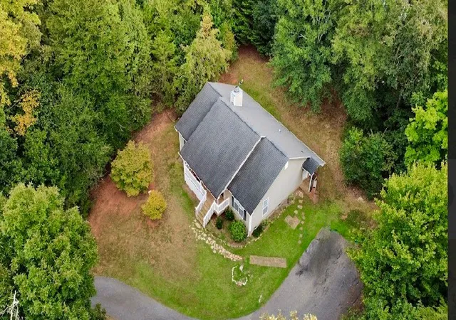 Photo 3 of Single family home for sale at 116 Dean Rd, Anderson, SC 29625 | MLS# 20305371 | Listing updated on 2026-09-20