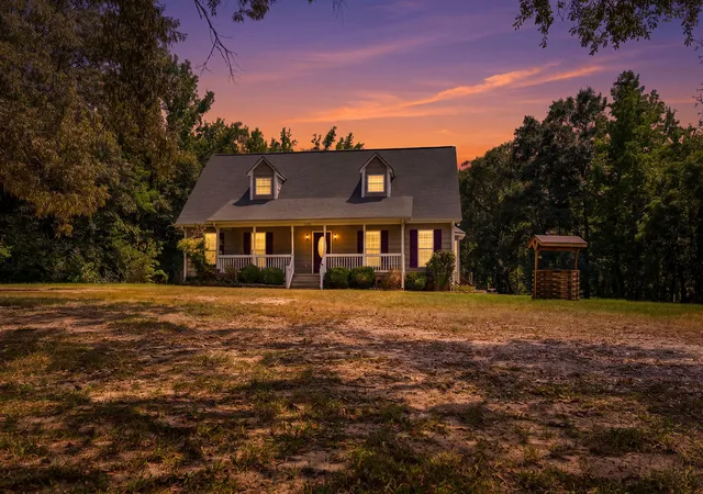 2nd image of 1234 First Ave, Starr, SC 29684 | MLS# 20305388