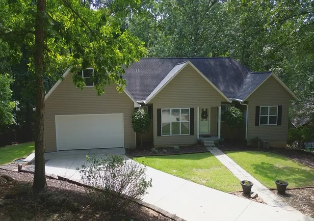 1st image of 120 Warpaint Ln, Westminster, SC 29693 | MLS# 20305330