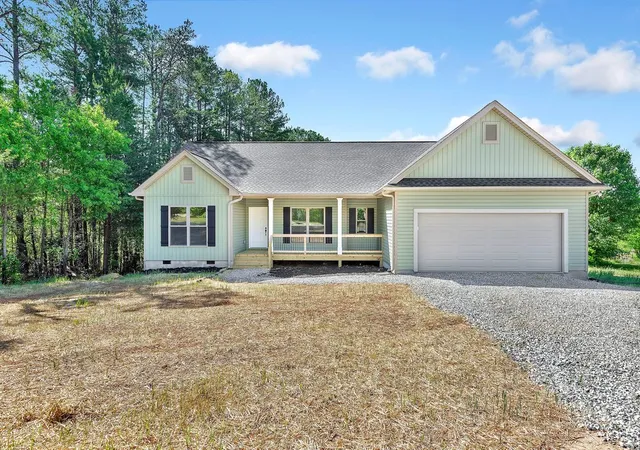 Photo 1 of Single family home for sale at 333 Oliver Rd, Westminster, SC 29693 | MLS# 20305432 | Listing updated on 2026-08-25