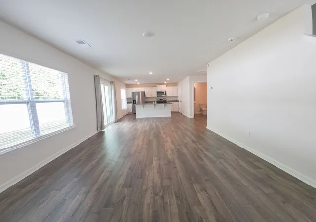 Photo 4 of Single family home for sale at 309 Arnison Rd, Piedmont, SC 29673 | MLS# 20305449 | Listing updated on 2026-09-25