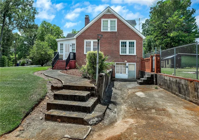 4th image of 500 Buena Vista Ave, Anderson, SC 29624 | MLS# 20305359