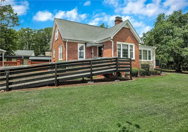 5th image of 500 Buena Vista Ave, Anderson, SC 29624 | MLS# 20305359