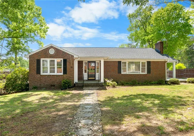 1st image of 607 W Farley Ave, Laurens, SC 29360 | MLS# 20305456