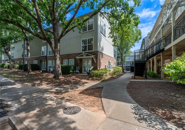 Photo 2 of Sale Pending at 833 Old Greenville Hwy #429, Clemson, SC 29631 | MLS# 20305537 | Listing updated on 2026-08-30
