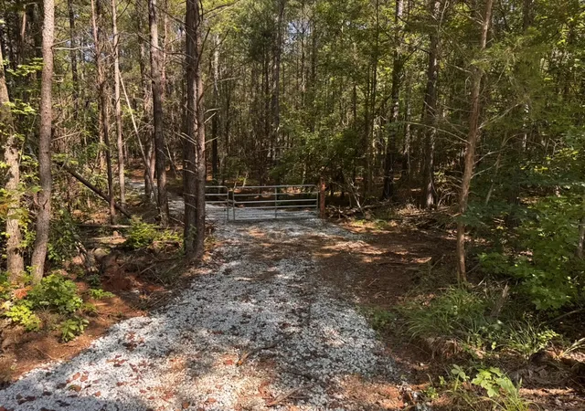 Photo 3 of House for sale at 00 Dixon Rd #Tract 3, Westminster, SC 29693 | MLS# 20305567 | Listing updated on 2026-08-29