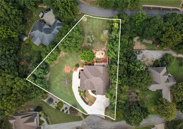 Photo 3 of Single family home for sale at 604 Laurel Haven Ct, Seneca, SC 29678 | MLS# 20305569 | Listing updated on 2026-09-10