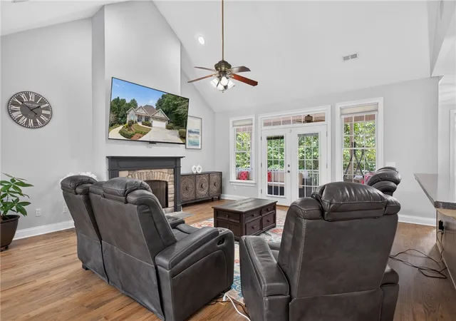 Photo 4 of Single family home for sale at 604 Laurel Haven Ct, Seneca, SC 29678 | MLS# 20305569 | Listing updated on 2026-09-10
