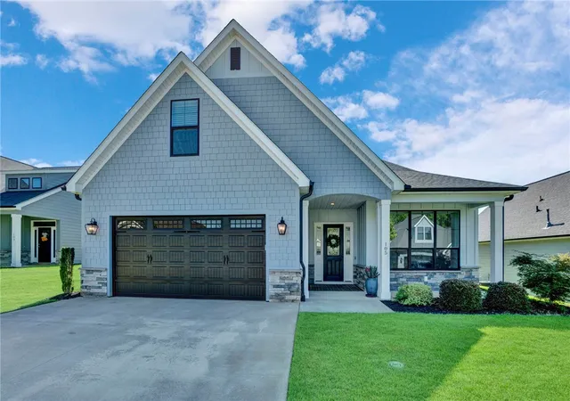 Photo 1 of Single family home for sale at 105 Stanbury Dr, Clemson, SC 29631 | MLS# 20305196 | Listing updated on 2026-09-13