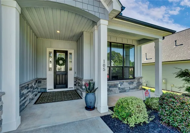 Photo 2 of Single family home for sale at 105 Stanbury Dr, Clemson, SC 29631 | MLS# 20305196 | Listing updated on 2026-09-13