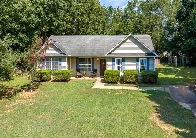 Photo 1 of Sale Pending at 208 Redfern Ct, Easley, SC 29640 | MLS# 20305591 | Listing updated on 2026-09-06