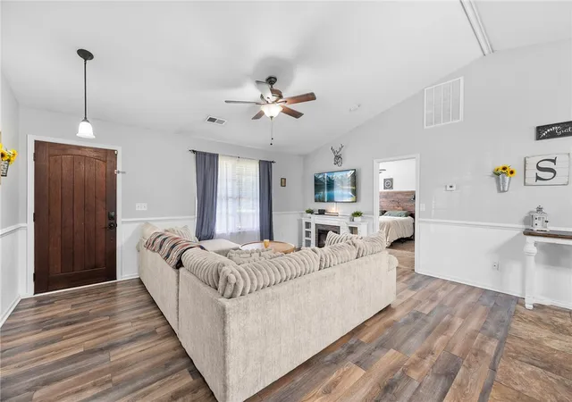 Photo 3 of Sale Pending at 208 Redfern Ct, Easley, SC 29640 | MLS# 20305591 | Listing updated on 2026-09-06