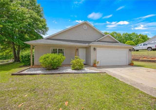 Photo 1 of Single family home for sale at 112 Spring Estates Dr, Liberty, SC 29657 | MLS# 20305584 | Listing updated on 2026-09-15