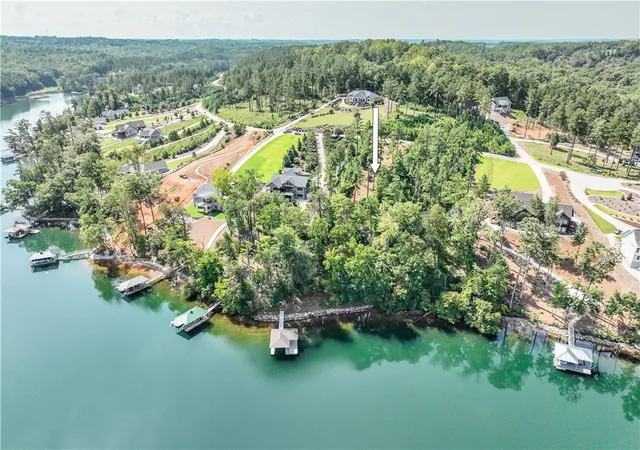 Photo 4 of Land for sale at 256 Coveside Ln, Six Mile, SC 29682 | MLS# 20305555 | Listing updated on 2026-08-31