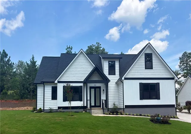Photo 2 of Single family home for sale at 854 Perkins Creek Rd, Seneca, SC 29678 | MLS# 20305599 | Listing updated on 2026-10-21