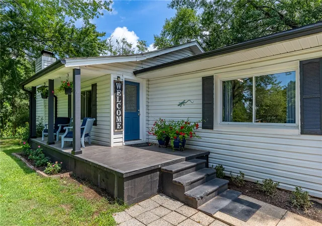 Photo 1 of Single family home for sale at 203 Muller Rd, Walhalla, SC 29691 | MLS# 20305585 | Listing updated on 2026-09-15