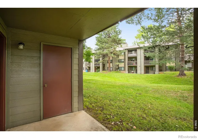 2nd image of 925 Columbia Rd, Fort Collins, CO 80525