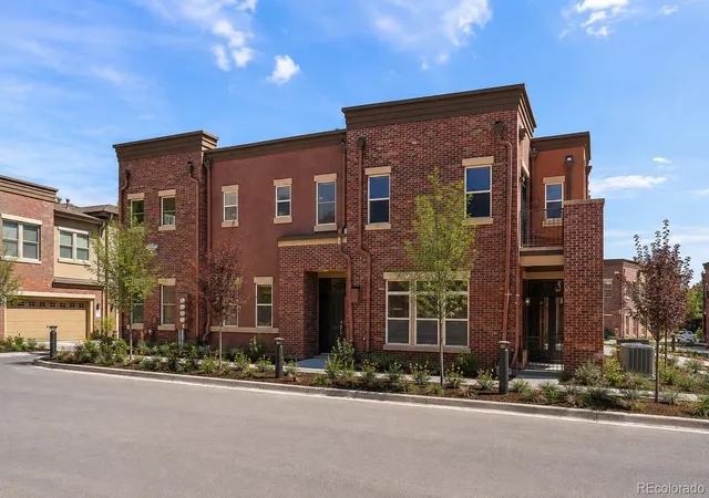 Photo 2 of Townhouse for sale at 8946 E Nichols Pl, Centennial, CO 80112 | MLS# 9355492 | Listing updated on 2026-08-21