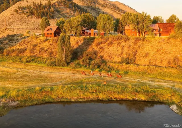 Photo 5 of House for sale at 1853 County Rd 33, Kremmling, CO 80459 | MLS# 7393047 | Listing updated on 2026-07-07