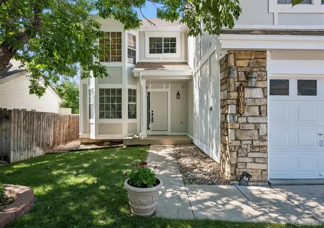 Photo 2 of Single family home for sale at 10017 Westside Cir, Littleton, CO 80125 | MLS# 9019713 | Listing updated on 2026-08-29