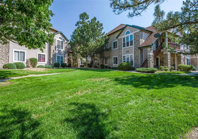28th image of 4054 S Crystal Cir #203, Aurora, CO 80014 | MLS# 9120942