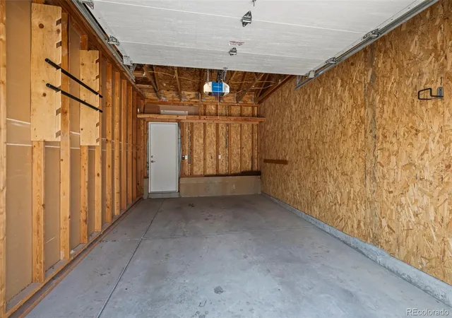 image of 1320 Kestrel Ln, Longmont, CO 80501