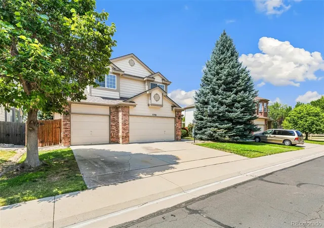 3rd image of 5790 S Danube Cir, Aurora, CO 80015 | MLS# 1668327