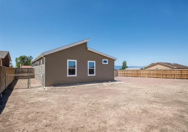37th image of 279 W Acorn Dr, Pueblo, CO 81007 | MLS# 1750973
