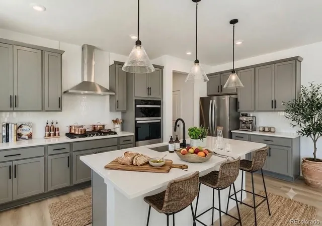 2nd image of 5568 Westin Hills Dr, Elizabeth, CO 80107 | MLS# 8490490