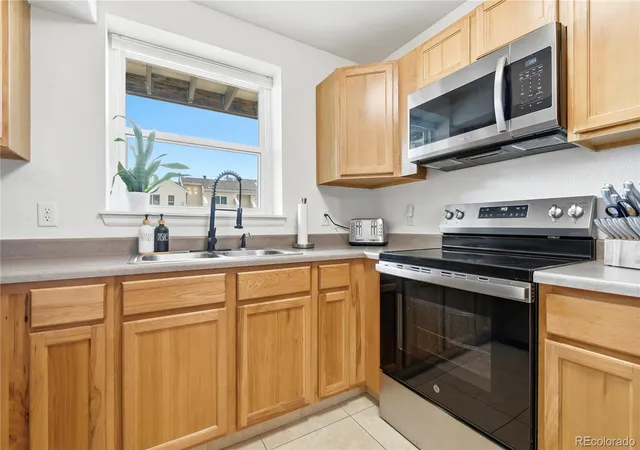 2nd image of 17285 E Ford Dr, Aurora, CO 80017 | MLS# 3771593