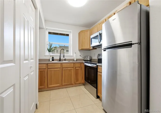 4th image of 17285 E Ford Dr, Aurora, CO 80017 | MLS# 3771593