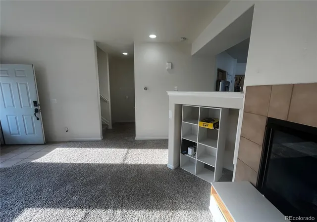 3rd image of 16901 E Warren Pl #B, Aurora, CO 80013 | MLS# 9231526
