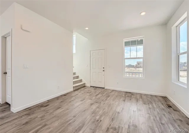 4th image of 525 Aspen Ave, Bennett, CO 80102 | MLS# 9947277
