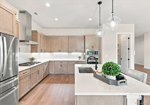 3rd image of 1724 Barefoot Dr, Windsor, CO 80550 | MLS# IR1066727