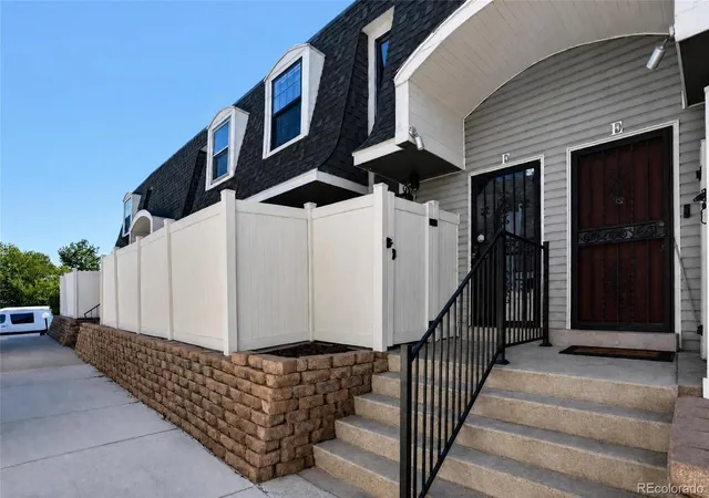 1st image of 15451 E Wyoming Dr #F, Aurora, CO 80017 | MLS# 5845893