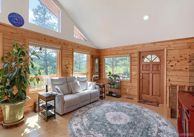 2nd image of 16 Mesa Ct, Bailey, CO 80421 | MLS# 4718800