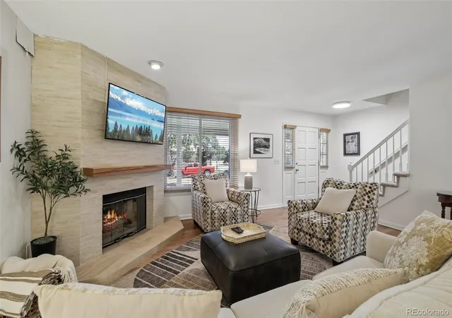 image of 7586 S Cove Cir, Centennial, CO 80122 | MLS# 2242708