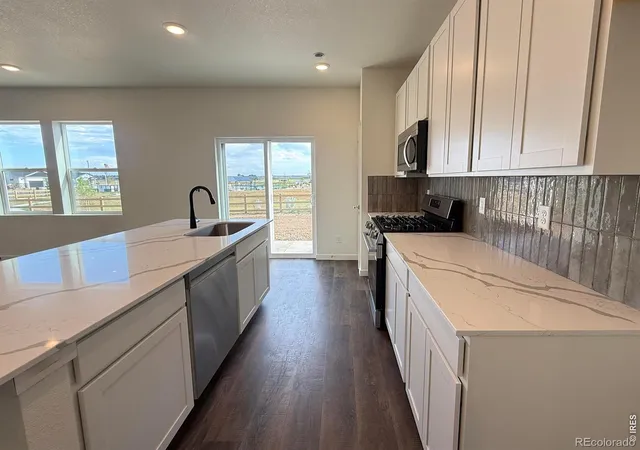 3rd image of 1954 Sorghum Wy, Johnstown, CO 80534 | MLS# IR1067024