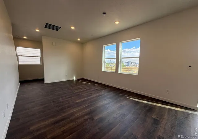 4th image of 1954 Sorghum Wy, Johnstown, CO 80534 | MLS# IR1067024