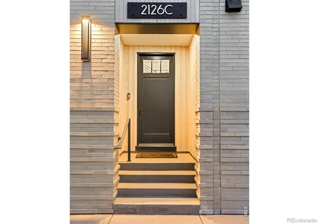 2nd image of 2126 Pearl St #C, Boulder, CO 80302 | MLS# IR1067031