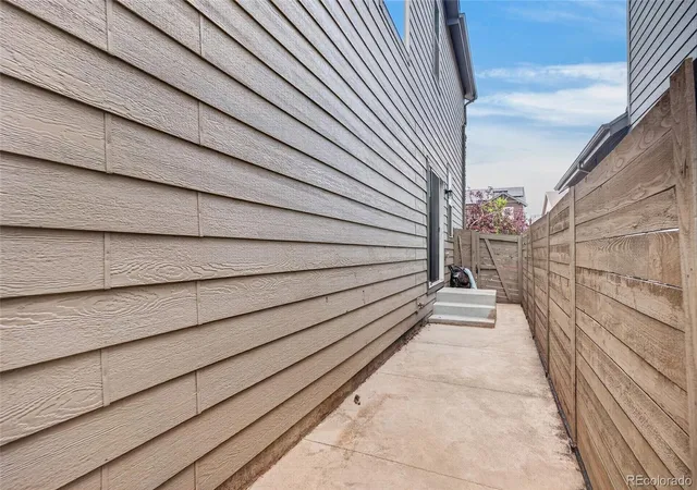 32nd image of 4728 Helena St, Denver, CO 80239 | MLS# 7322533