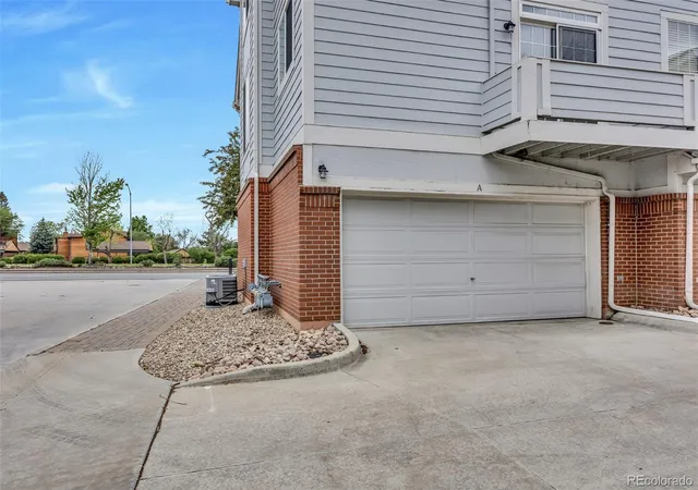 image of 16901 E Warren Pl Pl, Aurora, CO 80013