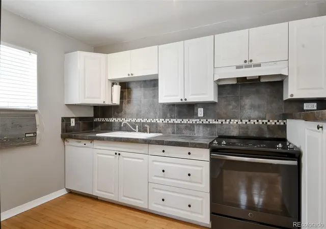 3rd image of 3261 S Humboldt St, Englewood, CO 80113 | MLS# 3586254