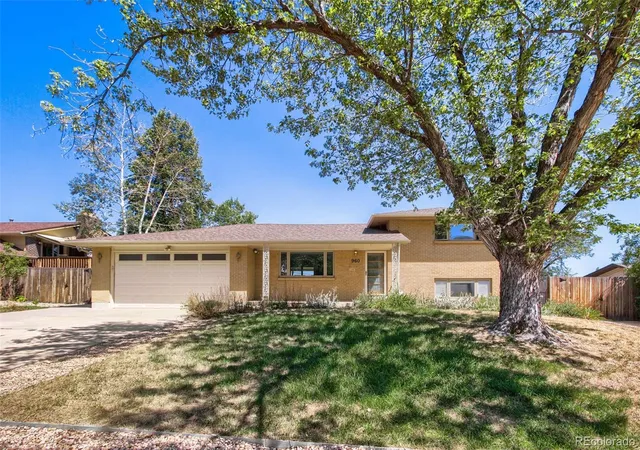 1st image of 960 S Arbutus St, Denver, CO 80228 | MLS# 4438418