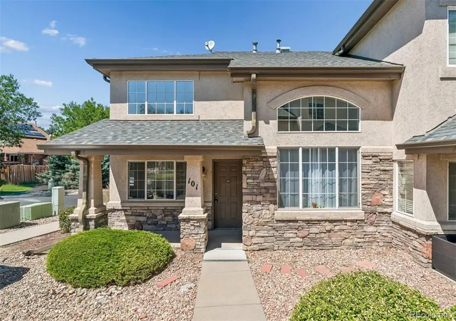 2nd image of 1445 S Chambers Rd #101, Aurora, CO 80017 | MLS# 3441914
