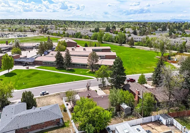 35th image of 359 Quentin St, Aurora, CO 80011 | MLS# 3906185