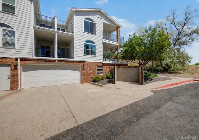3rd image of 1629 S Deframe St, Lakewood, CO 80228
